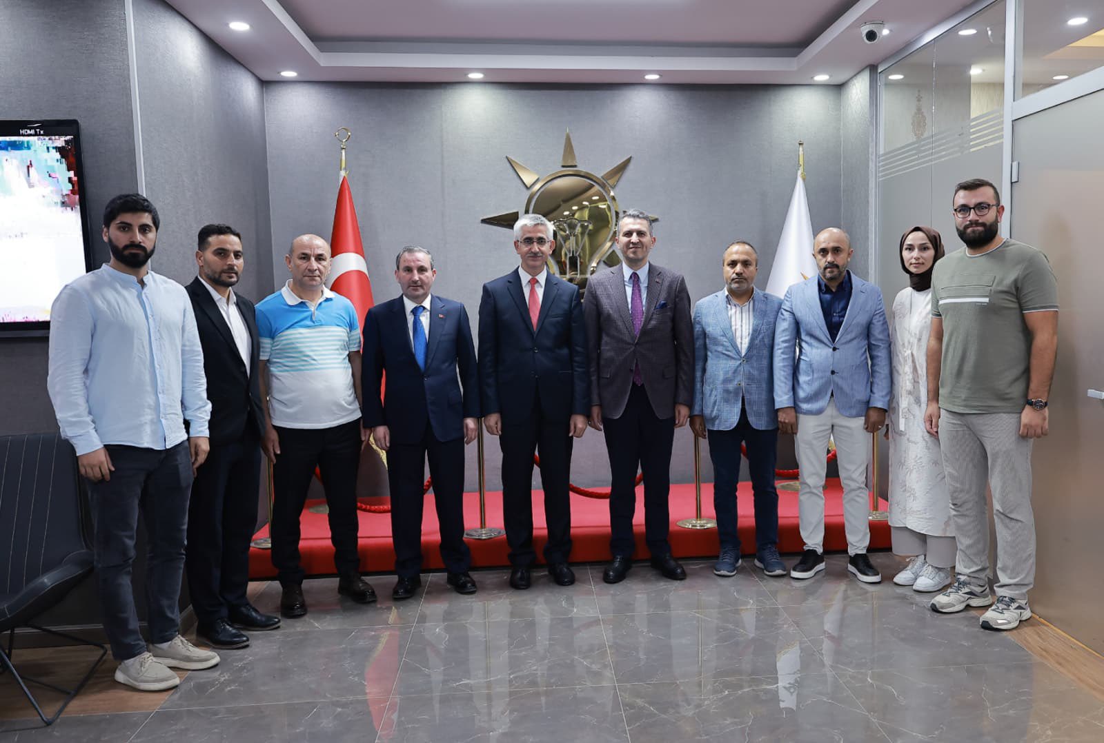 Milli Eğitim Bakan Yardımcımız Sn.Nazif Yılmaz ve Belediye Başkanımız Sn.Ali Tombaş,İlçe Başkanlığımızı ziyaret etti