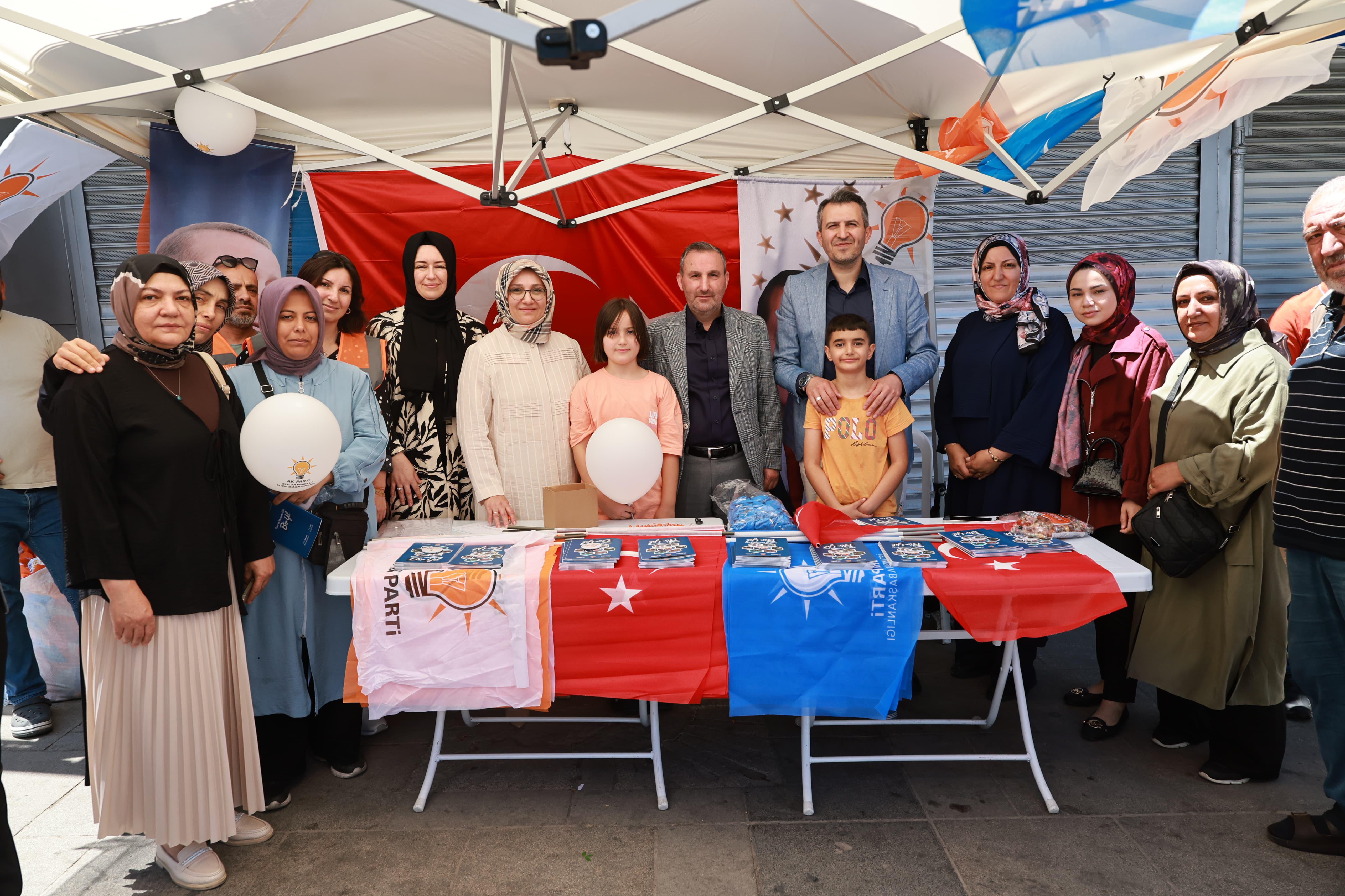 Sultanbeyli’de 15 Mahallede Eş Zamanlı AK Nokta Çalışmasıyla Sahadaydık
